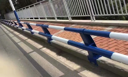 防撞護（hù）欄