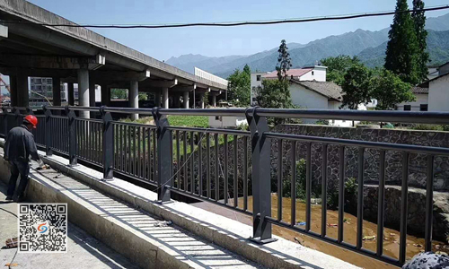 河道鋼製護欄